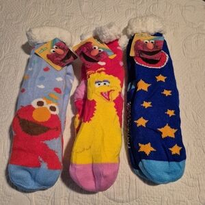 3 pairs of sherpa lined slipper socks with bottom grippers NWT One Size